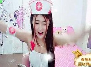 黄志忠骑马英姿与娱乐圈吃瓜热议双线升温